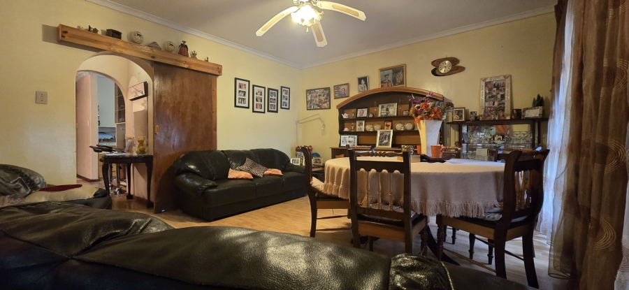 3 Bedroom Property for Sale in Bernadino Heights Western Cape